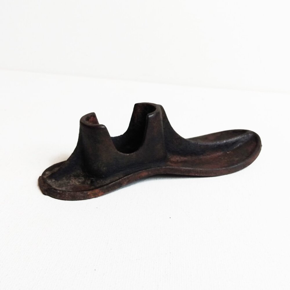 Antique Cast Iron Primitive Childs #2 Cobbler Shoe Mold